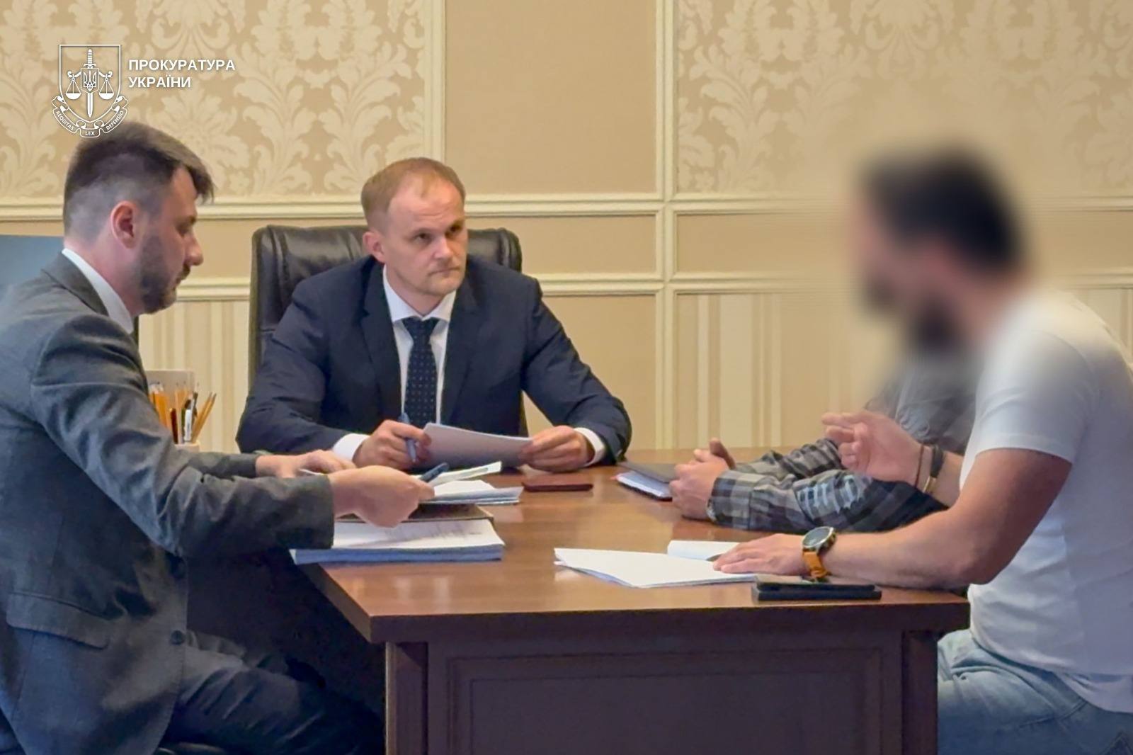 Ілюстрація до публікації «Депутату Ужгородської міськради, який «забув» задекларувати майно та грошові активи на 78 млн грн, повідомлено про підозру»