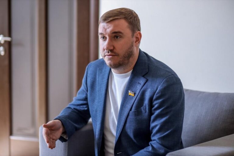 Ілюстрація до публікації «НАЗК після розслідувань журналістів виявило у народного депутата Ігор Кісільов ознаки корупційного кримінального правопорушення, що свідчить про його незаконне збагачення на…»