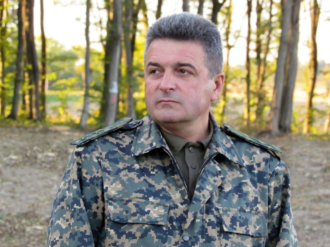 Ілюстрація до публікації «Колишній начальник управління лісового господарства Олег Яремко, якого виправдали у справі про корупцію, задекларував 20 гектарів землі на дружину та значну суму готівки.»