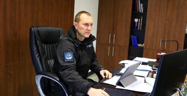 Ілюстрація до публікації «Ви знали, що пан екскерівник Національного наукового центру "Інститут судових експертиз ім. проф. М. С. Бокаріуса" Сергій Тюлєнєв має військову освіту»