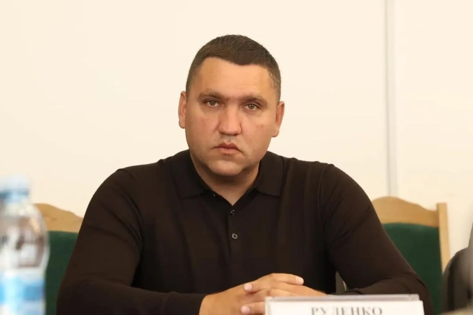 Ілюстрація до публікації «НАЗК виявило недостовірні відомості в декларації екс в.о. начальника відділ Укртрансбезпеки у Вінницькій області Андрія Руденка на суму понад 17 млн грн.»