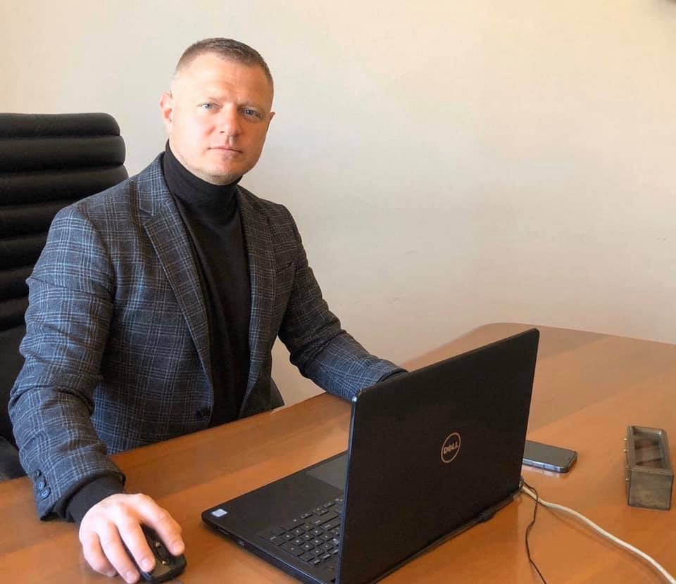 Ілюстрація до публікації «Суддя Малиновського райсуду Одеси Ігор Плавич під час війни задекларував отримання великого дачного будинку.»