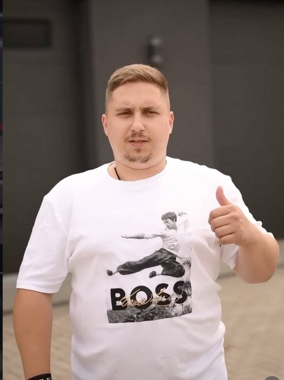 Ілюстрація до публікації «Племінник контрабандиста Пересоляка Едік Пузо Мешканець Ужгорода Едгар Пересоляк, який є племінником контрабандиста Валерія Пересоляка, хоче влаштуватися інспектором митного…»