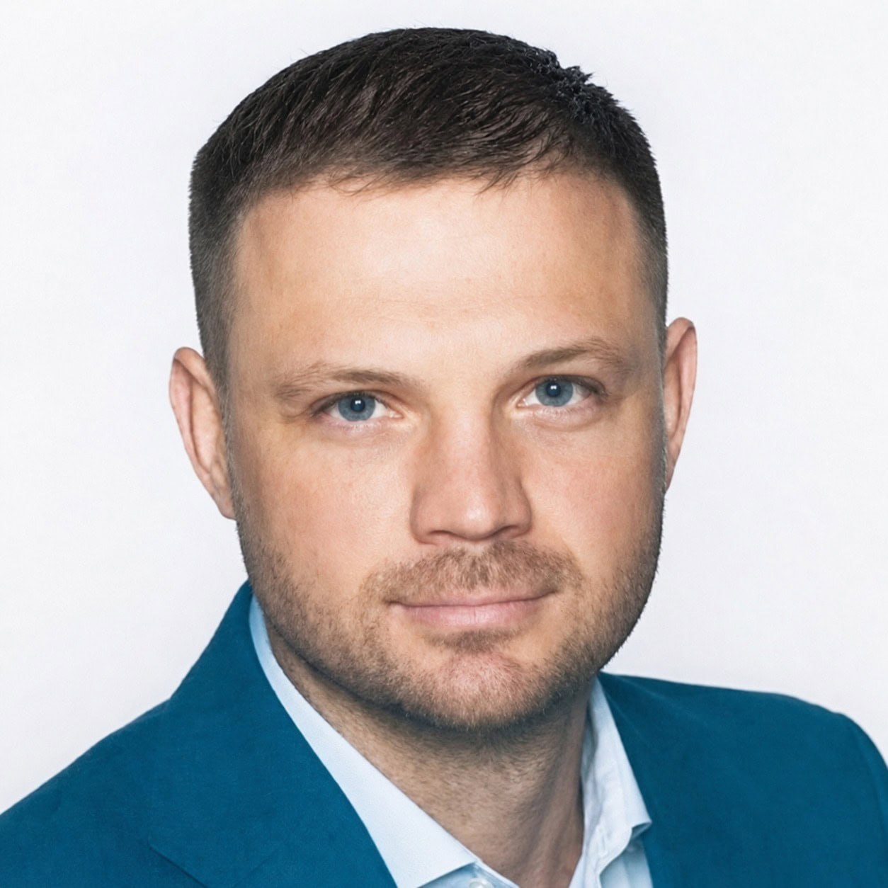 Ілюстрація до публікації «Ексмитник Василь Кононов сьогодні очолює аграрне підприємство, зареєстроване за законодавством Російської Федерації в окупованому Старобільську.»
