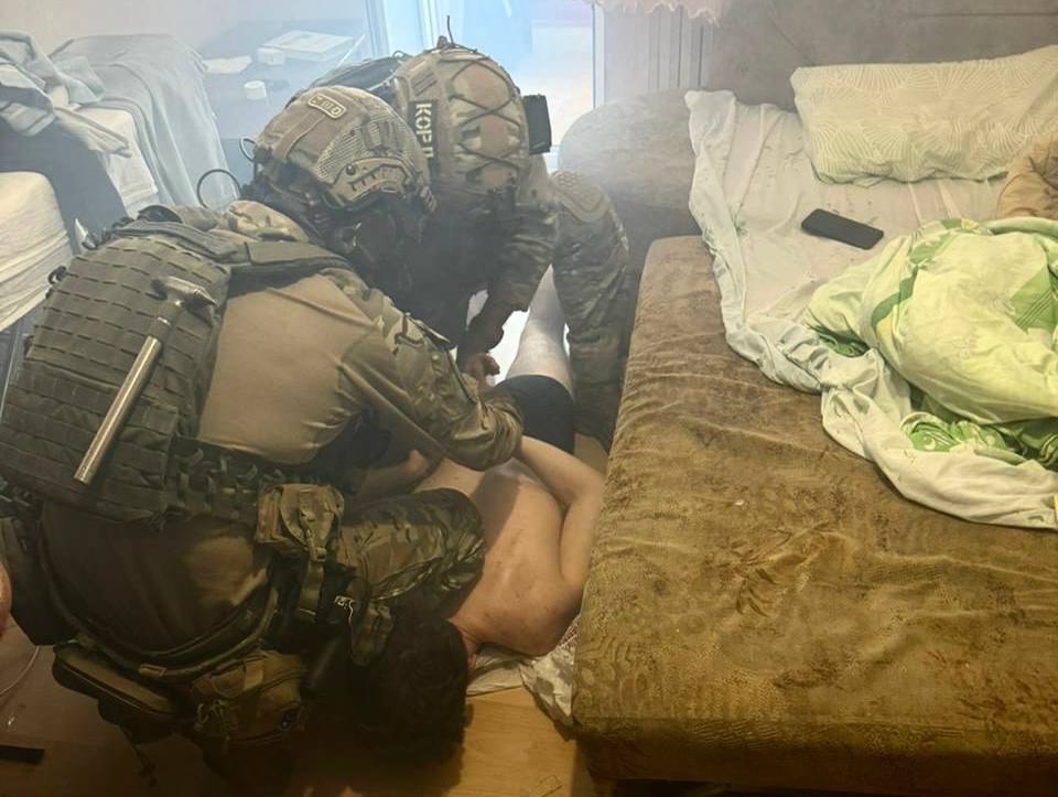 Ілюстрація до публікації «Голова МВС Ігор Клименко Деталі затримання вбивці Ірини Фаріон у Дніпрі Є достатньо доказів стверджувати, що саме затриманий стріляв у мовознавицю.»