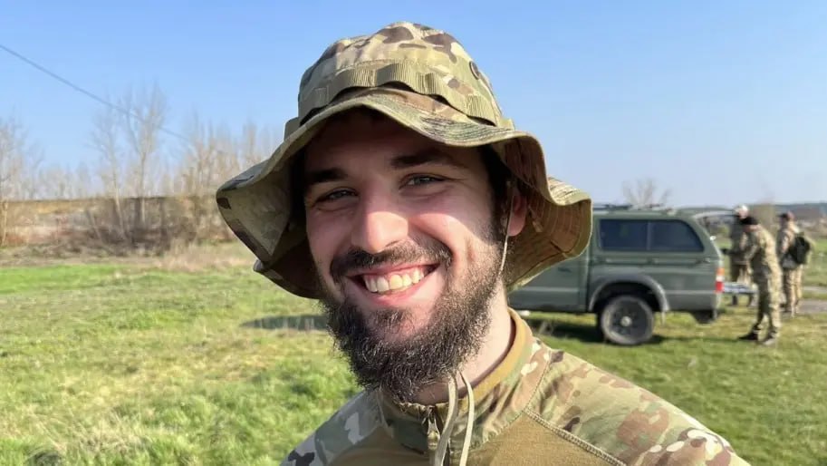 Ілюстрація до публікації «Організатор «картонних» протестів Дмитро Козятинський має зв’язок з оточенням Василя Хмельницького.»
