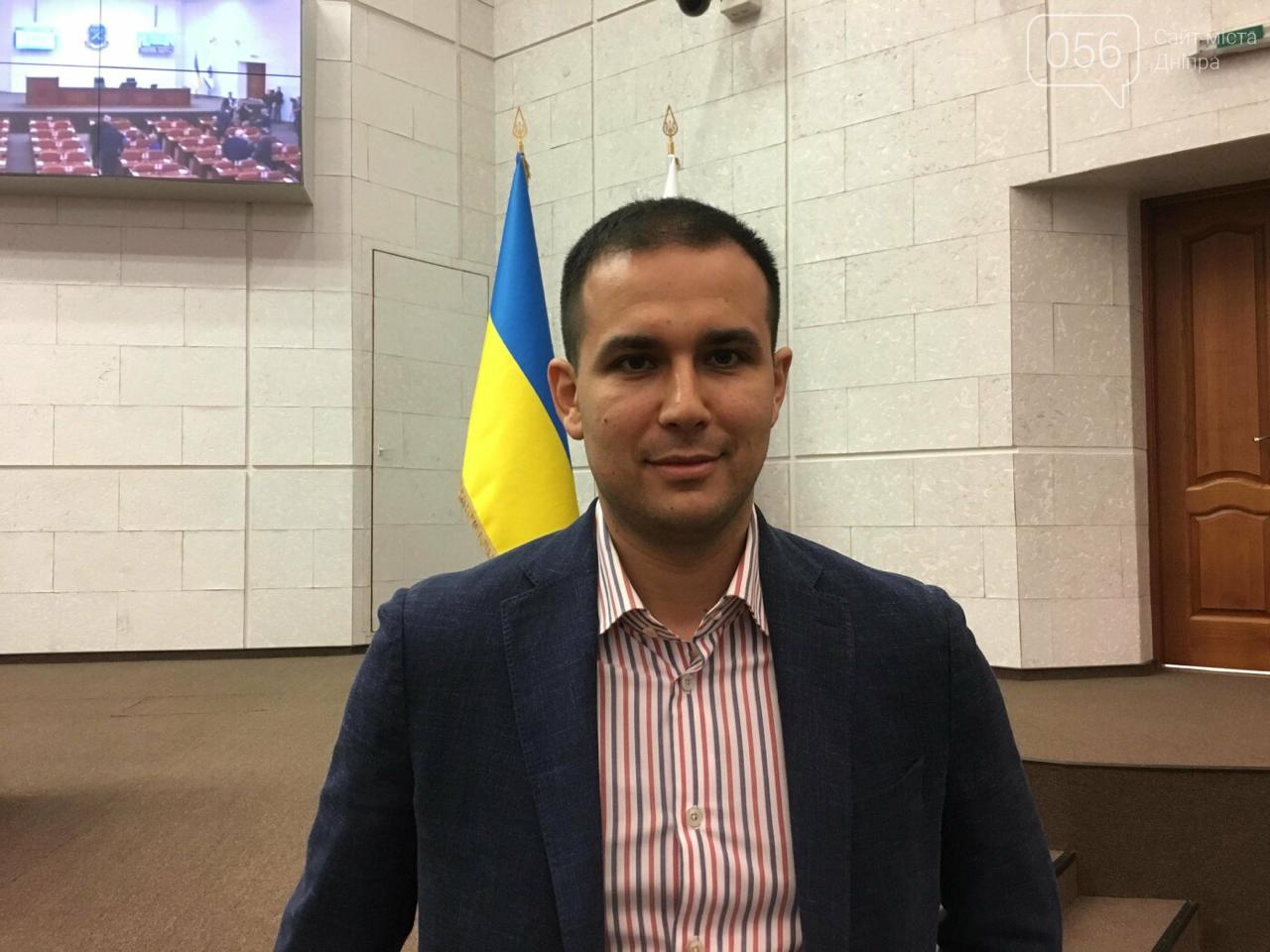 Ілюстрація до публікації «Депутат Дніпровської міськради від «Євросолідарності» Каміль Примаков орендує квартиру у колишньої співробітниці, попри десятки об’єктів нерухомості.»