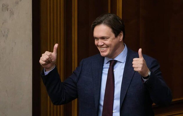 Ілюстрація до публікації «Хто і навіщо б’є по Наталусі за два місяці до аукціону по ОПЗ»