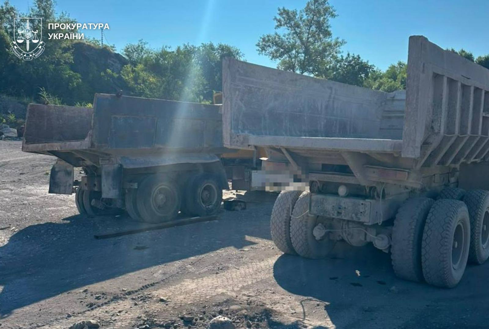 Ілюстрація до публікації «У Дніпрі викрито схему незаконної утилізації тисяч тонн небезпечних відходів та видобування корисних копалин»