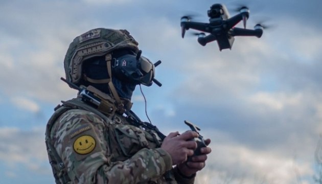 Ілюстрація до публікації «На Полтавщині ДБР розслідує обставини дивної пожежі на військовому складі роти ударних безпілотників авіаційних комплексів.»