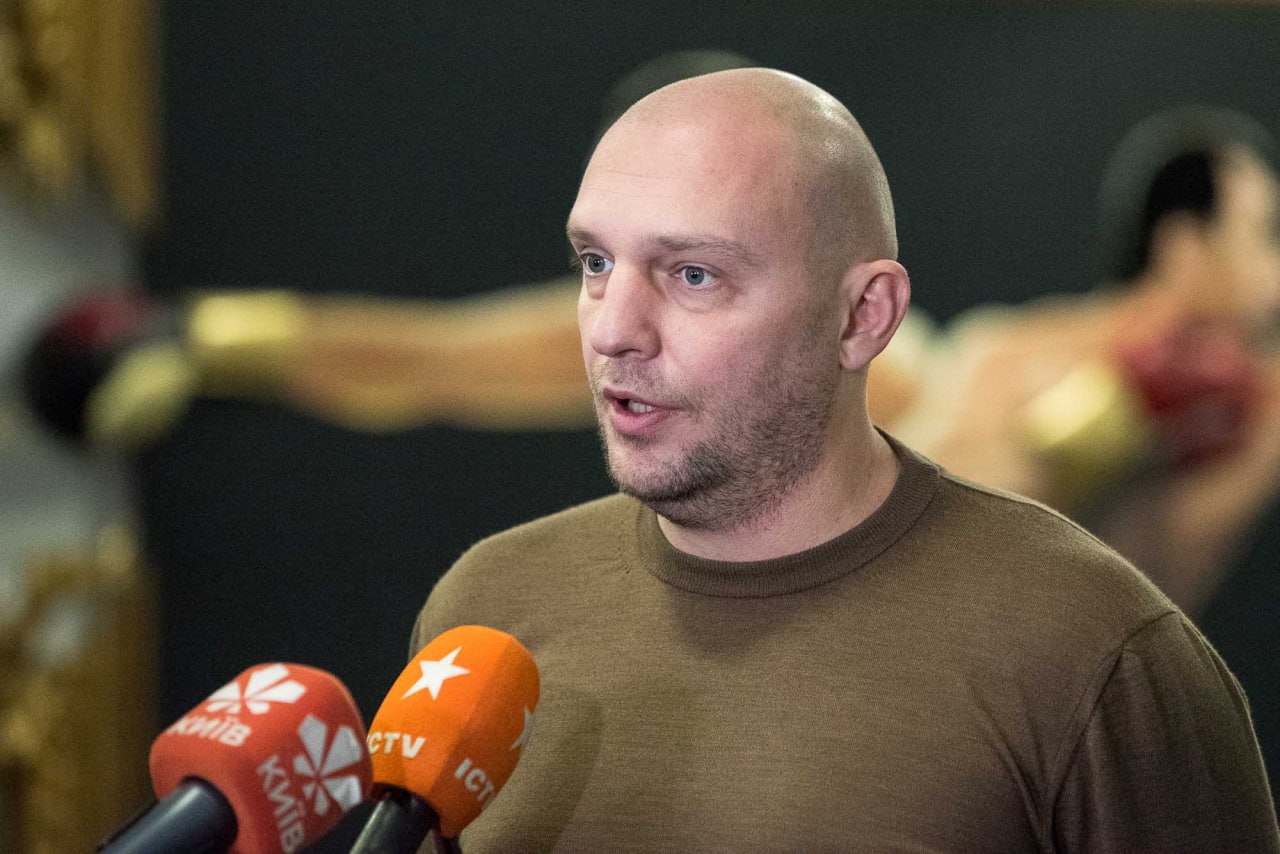 Ілюстрація до публікації «Кирило Шевченко, який виїхав до Чорногорії, все ще продовжує незаконно контролювати земельні ділянки і компанію ТОВ «Б.М.К.-Білдінг», якими він протиправно заволодів в 2020 з…»