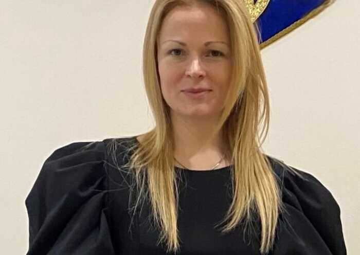 Ілюстрація до публікації «Суддя Київського райсуду Одеси Алла Маломуж, яку викрили у незадекларованою квартирою в Дубаї, звільнилася за власним бажанням — ВРП.»