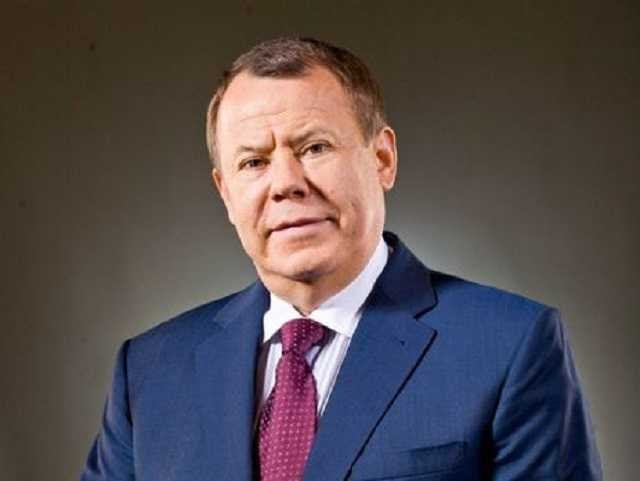 Ілюстрація до публікації «Ексначальник податкової Харківщини Станіслав Денисюк подарував донці-судді майже 4,5 млн грн готівкою»