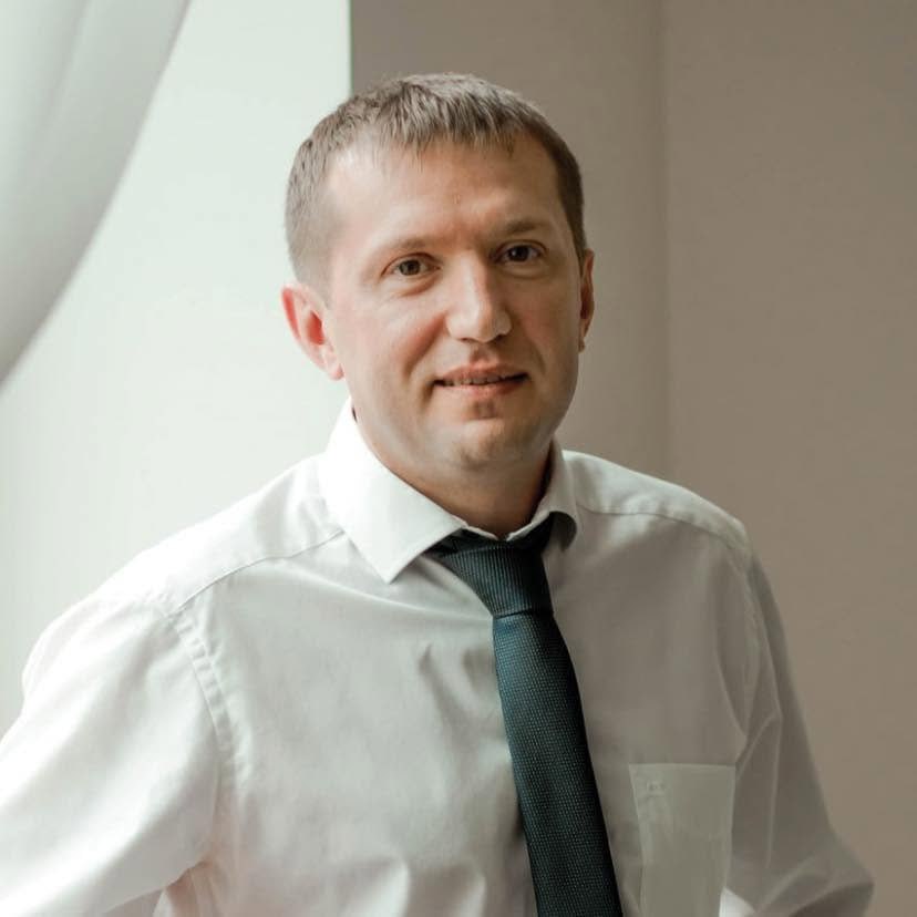 Ілюстрація до публікації «Ректор медуніверситету Богомольця Кучин: коштовні мотоцикли та дружина ФОП Юрій Кучин, ректор Національного медичного університету імені О.»