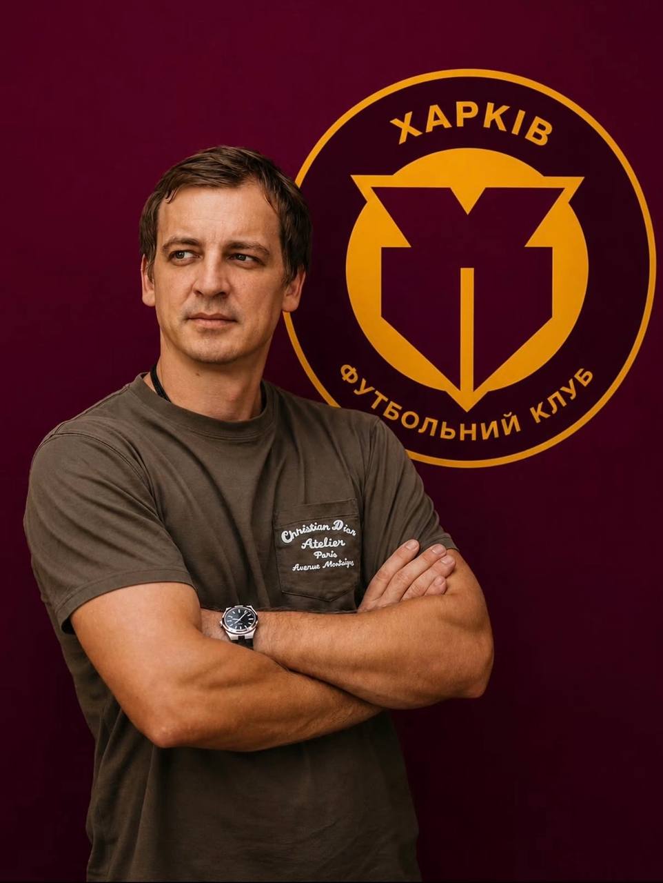 Ілюстрація до публікації «Син екссуді, що судився за пенсію, замість ЗСУ обслуговує власника WhiteBIT Голова Красноградського районного суду Харківської області у відставці Павло Гусар відсудив 1,2 млн…»