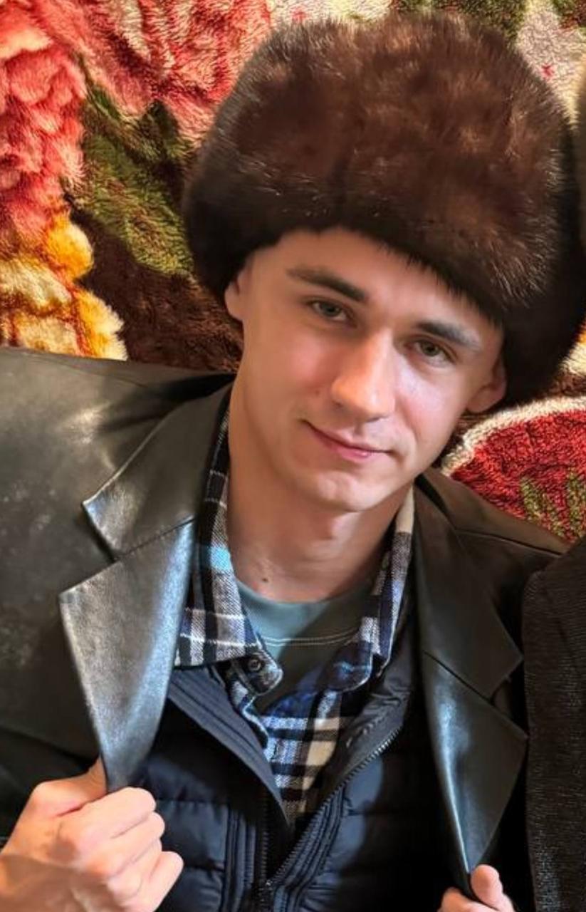 Ілюстрація до публікації «Депутатські call-центри У Хмельницькому двоє Олександрів Олександровичів Кізлярів — батько і син, обидва обиралися від ВО «Батьківщина».»