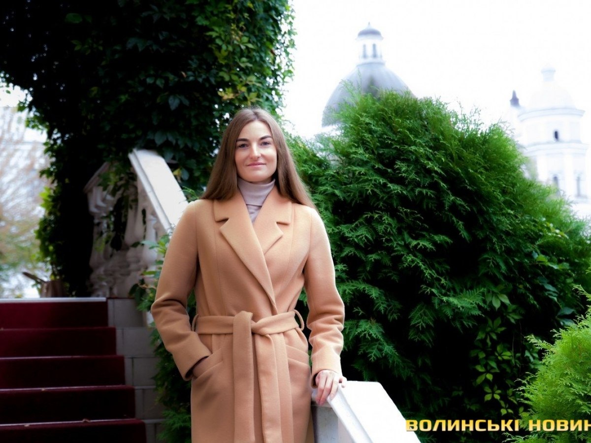 Ілюстрація до публікації «Правоохоронці вручили підозру та затримали заступницю голови Волинської облдержадміністрації Мирославу Якимчук.»