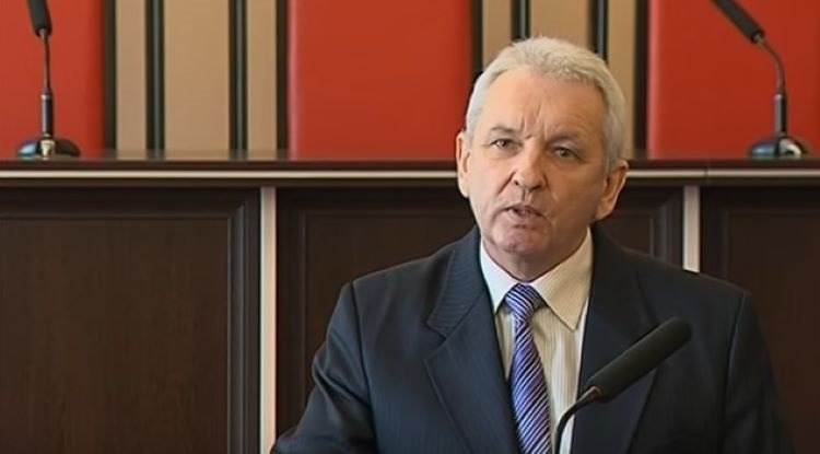 Ілюстрація до публікації «Вища рада правосуддя звільнила багаторічного голову Полтавського апеляційного суду Євген Гальонкін, який використовував службове становище для покриття порушників.»