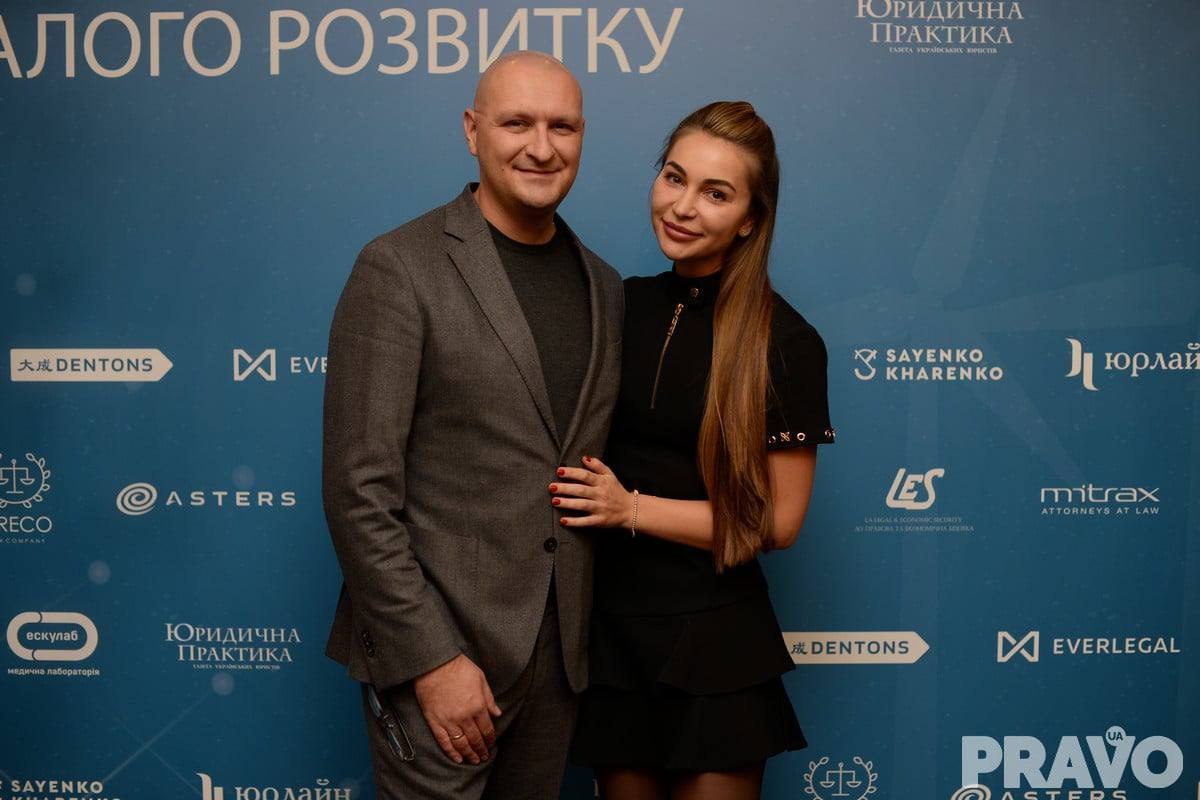 Ілюстрація до публікації «Депутат Миколаївської міськради Микола Капацина разом з дружиною придбали чотири кросовери та не задекларував шотландську фірму.»
