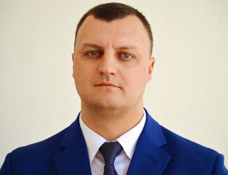 Ілюстрація до публікації «Служба безпеки України затримала директора з контрольно-ревізійної роботи НАЕК «Енергоатом» Олександра Скопича.»