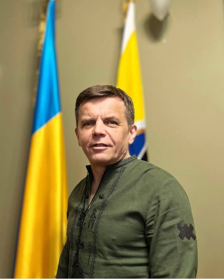 Ілюстрація до публікації «Кабмін призначив Сергій Сухомлин головою Державного агентства відновлення та розвитку інфраструктури України, котрий був мером Житомира Його 82-річну тещу Ясінську Людмилу…»