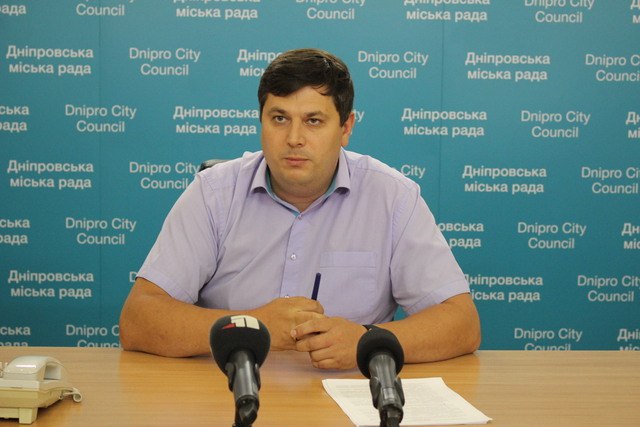 Ілюстрація до публікації «Заступник мера Дніпра Ігор Маковцев вимагає від військових публічно виправдовувати його від крадіжки 20 млн грн у ЗСУ.»