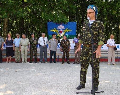 Ілюстрація до публікації «В 2010 році на теперішнього голову управління Держенергонагляду в Одеській області Володимир Ткач завели справу за хабарництво.»