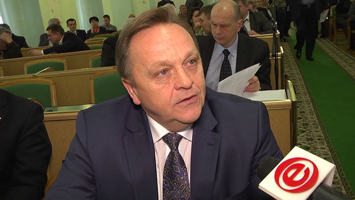 Ілюстрація до публікації «Підпільні доларові мільйонери»