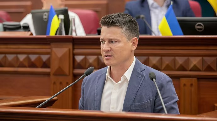 Ілюстрація до публікації «Депутат Київради від "УДАР" Ігор Опадчий вчинив правопорушення, пов'язане з корупцією, – тепер у його матері конфіскують Range Rover.»