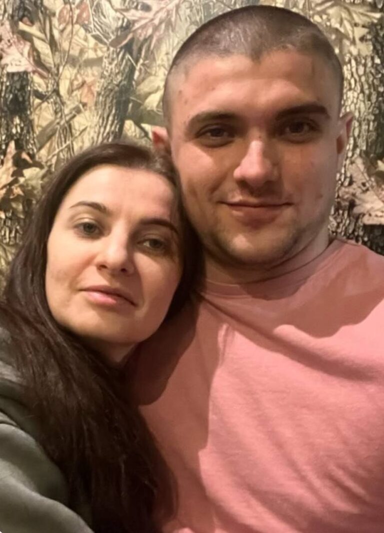 Ілюстрація до публікації «Знайомтесь, Тетяна Давидівна Снопко (ліворуч), «власниця» багатьох видань, та ще багато чого не свого.»