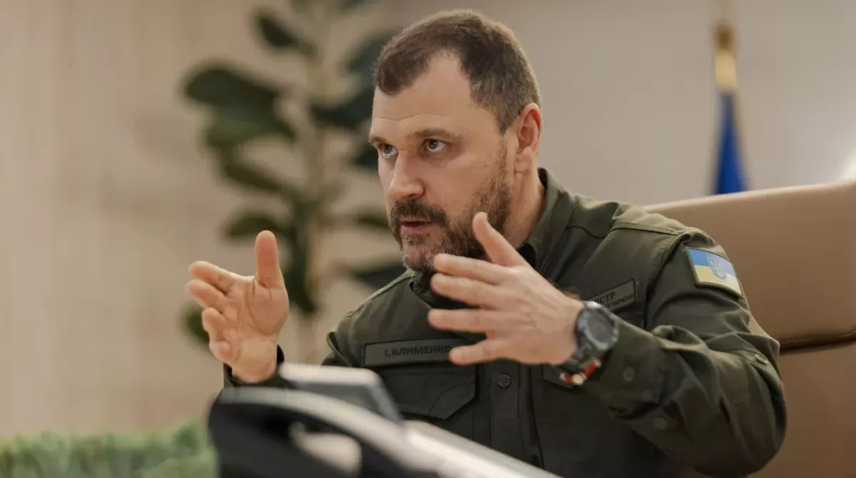Ілюстрація до публікації «Міністр внутрішніх справ Ігор Клименко заявляє, що жодного працівника Національної поліції в "погонах" з інвалідністю немає.»