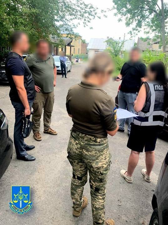Ілюстрація до публікації «1000 $ За ухилення від мобілізації. Після рішення РНБО щодо заміни всіх військкомів фронтовиками, ціни за ухилення від призову демпінгують...»