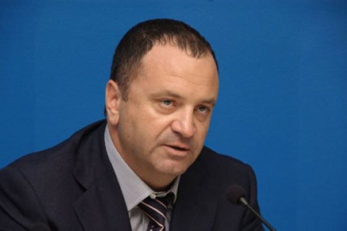 Ілюстрація до публікації «У межах справи про розкрадання 5,8 млрд грн "Укртатнафти" правоохоронці провели десятки обшуків та повідомили про підозри екс-голові компанії Павло Овчаренко та ще 8 підозрюваним.»