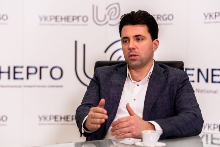 Ілюстрація до публікації «Уникнути відповідальності за можливу змову з олігархом Ігорем Коломойським та безоплатне постачання його компанії "Юнайтед Енерджі" електроенергії на 1,4 млрд грн ексголові…»