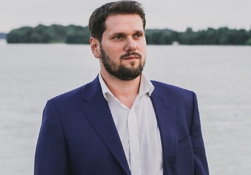 Ілюстрація до публікації «НАЗК при «повній перевірці» декларації заступника голови Одеської обласної ради депутат Олександра Урбанського за 2023 рік знайшла корупційні порушення.»