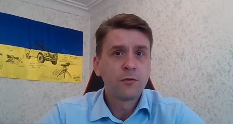 Ілюстрація до публікації «Блогер Коваленко, який чомусь досі боронить нашу країну лише своїм язиком потрапив у "чорний список" низки видань після того, як негідно поводився із ведучою телеканалу Інцидент…»