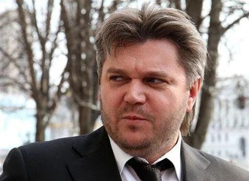 Ілюстрація до публікації «Печерський райсуд Києва за клопотанням прокурора арештував майно Едуард Ставицький, його дружини і сина.»