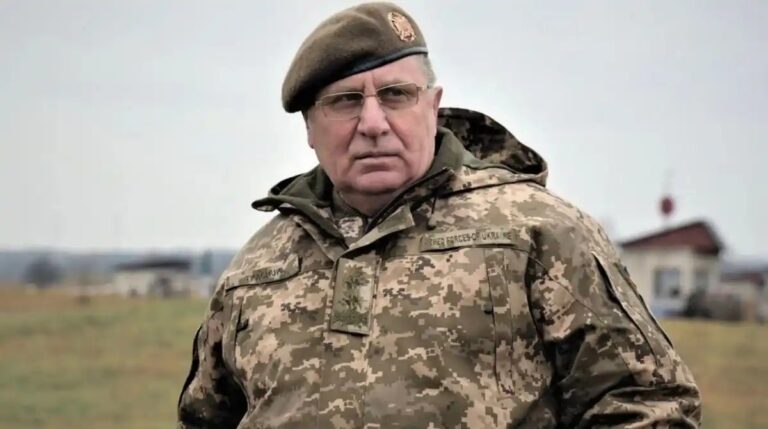 Ілюстрація до публікації «Перший заступник міністра оборони Іван Гаврилюк повідомив, що керівника Національної академії сухопутних військ Павла Ткачука звільнять якнайшвидше.»