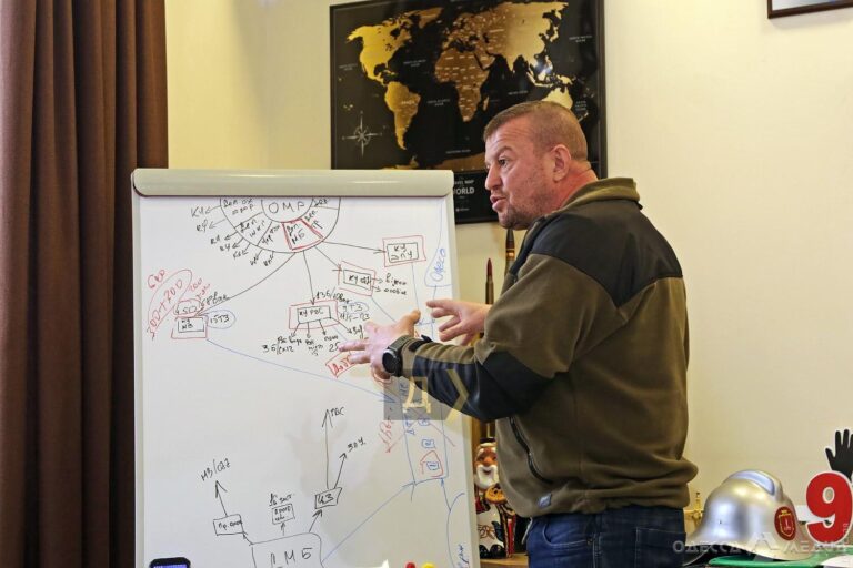 Ілюстрація до публікації «Колишній голова ДАІ Одеси, знаний корупціонер Віктор Кузнєцов, який працює директором "силового" департаменту Одеської міськради Геннадій Труханова - муніципальної безпеки…»