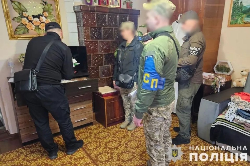 Ілюстрація до публікації «Родина командира 211-ї понтонно-мостової бригади Сил підтримки ЗСУ, полковника Олег Побережнюк, котрий нелегально будував собі будинок, використовуючи підлеглих, не має…»