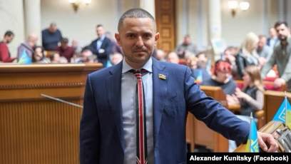Ілюстрація до публікації «Народний депутат від «Слуги народу» Олександр Куницький виїхав 23 вересня на підставі парламентського відрядження до США для «поглиблення українсько-американського…»