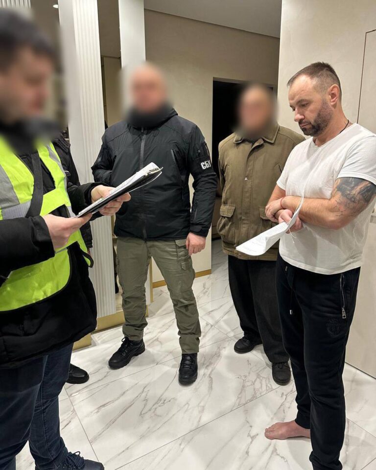 Ілюстрація до публікації «Керівнику департаменту соціальної та ветеранської політики КМДА Руслану Світлому, який організував собі фіктивну інвалідність, щоб уникнути призову.»