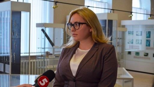 Ілюстрація до публікації «ДОЧЕКАЛИСЯ РЕАКЦІЇ: НАЗК почало моніторинг способу життя голови Харківської облради від “Слуги народу” Тетяни Єгорової-Луценко, чоловік котрою під час війни незаконно виїхав з…»