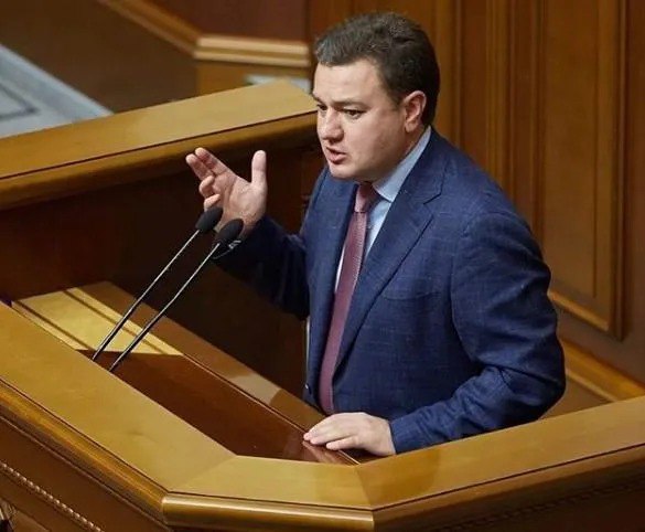 Ілюстрація до публікації «НАБУ і САП повідомили про підозру чинному народному депутату України Віктору Бондару, співкерівнику організованої групи, викритої на заволодінні коштами АТ «Укрзалізниця» під час…»