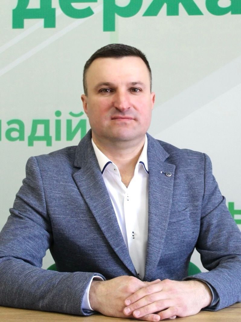 Ілюстрація до публікації «Голова територіального Сервісного центру МВС №7444 у Мені Чернігівської області Ігор Скрипка має проблеми з заповненням достовірних даних в деклараціях.»