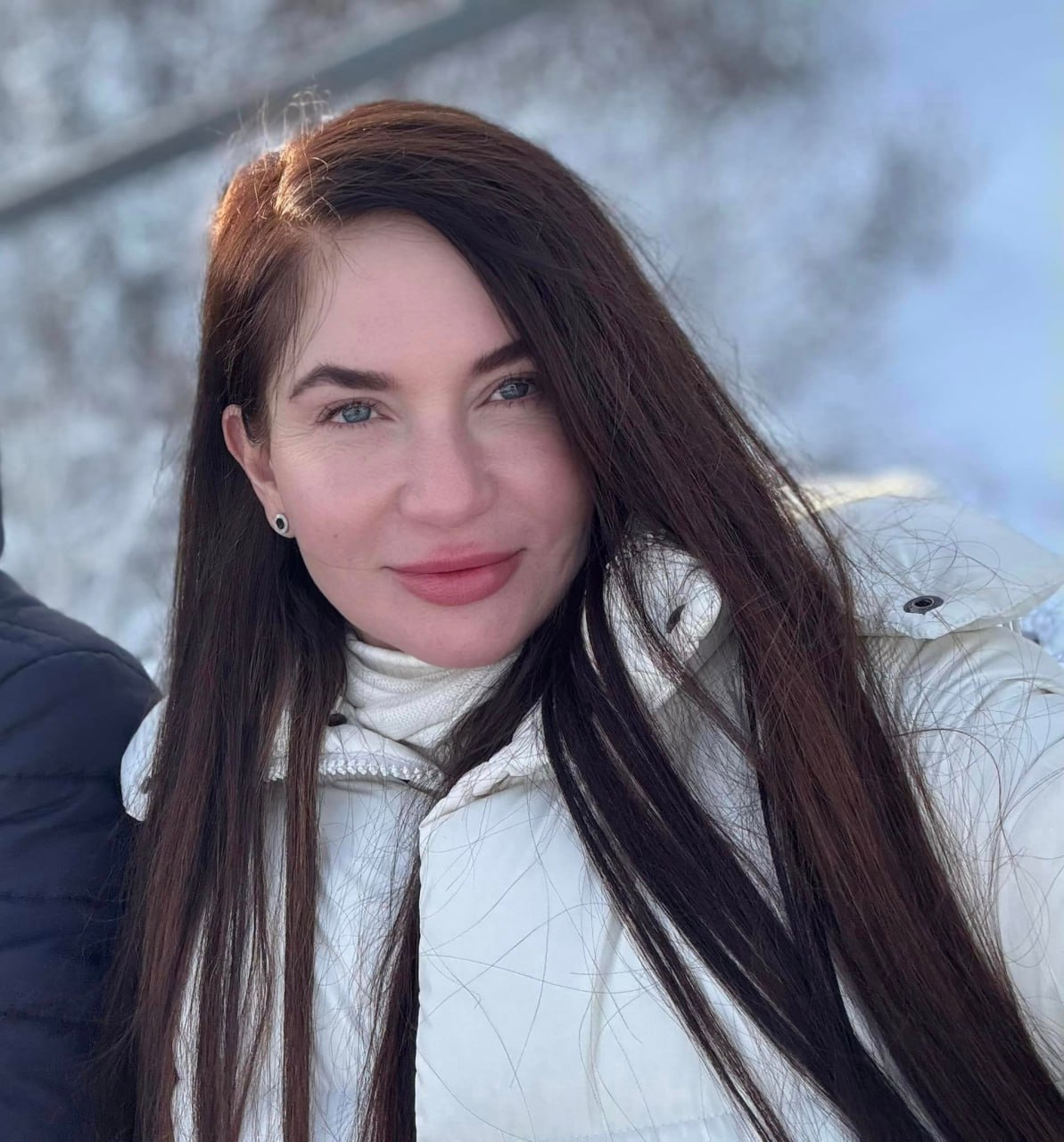 Ілюстрація до публікації «Так як пан Мазуренко вирішив відмовчатися, розповімо історію цього мудня за нього. Виявилося, він так кохає медсестру, що приховує її від світу 💵💵💵»