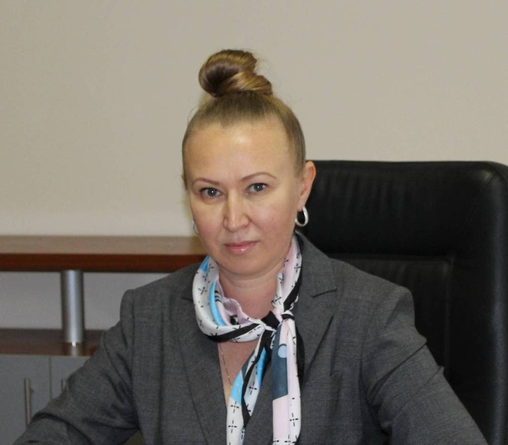 Ілюстрація до публікації «Новий-старий начальник податкової Сумській області Наталія Кіяшко, яка була помічником нардепа-зрадника Балицького, являючись держслужбовцем категорії Б та маючи доступ до…»
