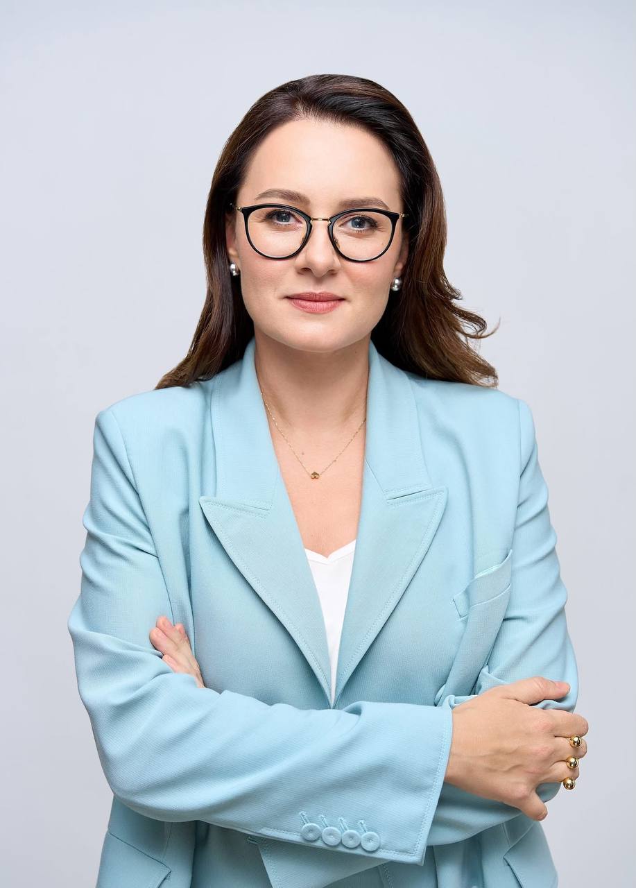 Ілюстрація до публікації «Міністр економіки Юлія Свириденко придбала три квартири на своїх родичів у Чернігові»