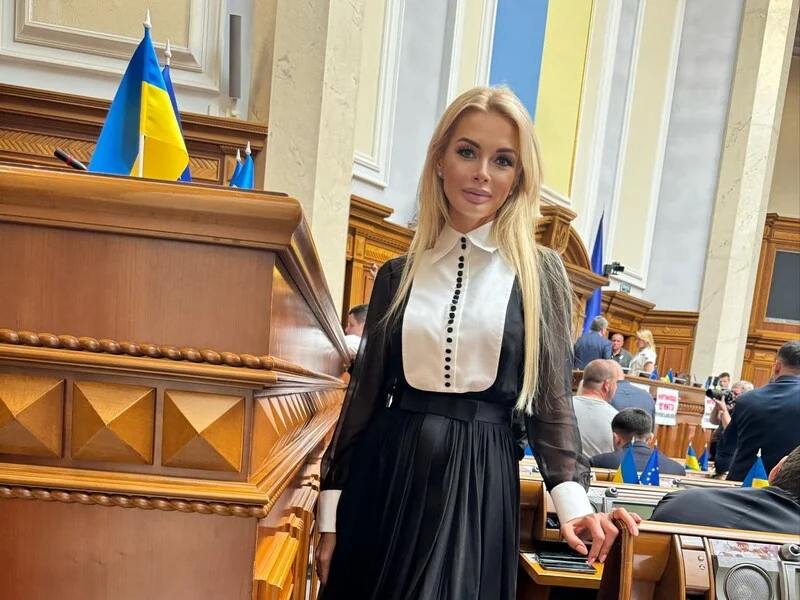 Ілюстрація до публікації «Верховна Рада 25 лютого прийняла в цілому постанову щодо припинення депутатських повноважень народної депутатки Ірини Кормишкіної, яку підозрюють у незаконному збагаченні.»