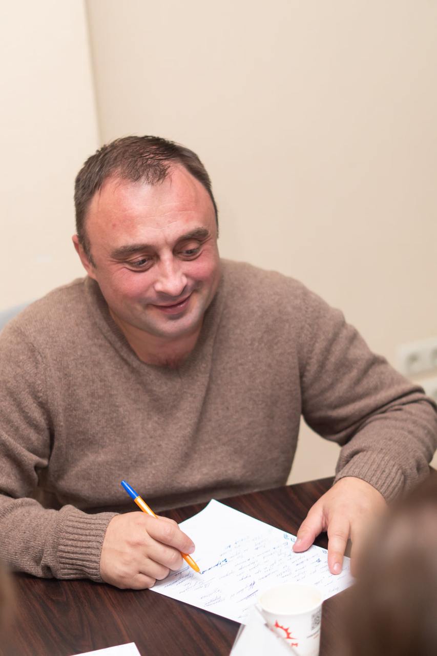 Ілюстрація до публікації «Голова благодійного фонду «Аджалик» на Одещині Сергій Кривенко втік за кордон, привласнивши пожертви у сумі 3,4 млн гривень.»